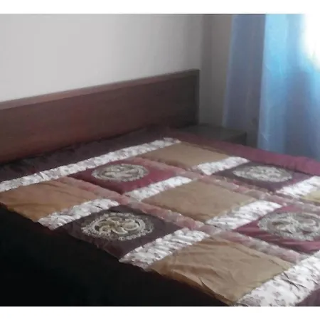 Ferienhaus Two-bedroom Holiday In Lŭka