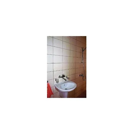 Two-bedroom Holiday In * Lŭka